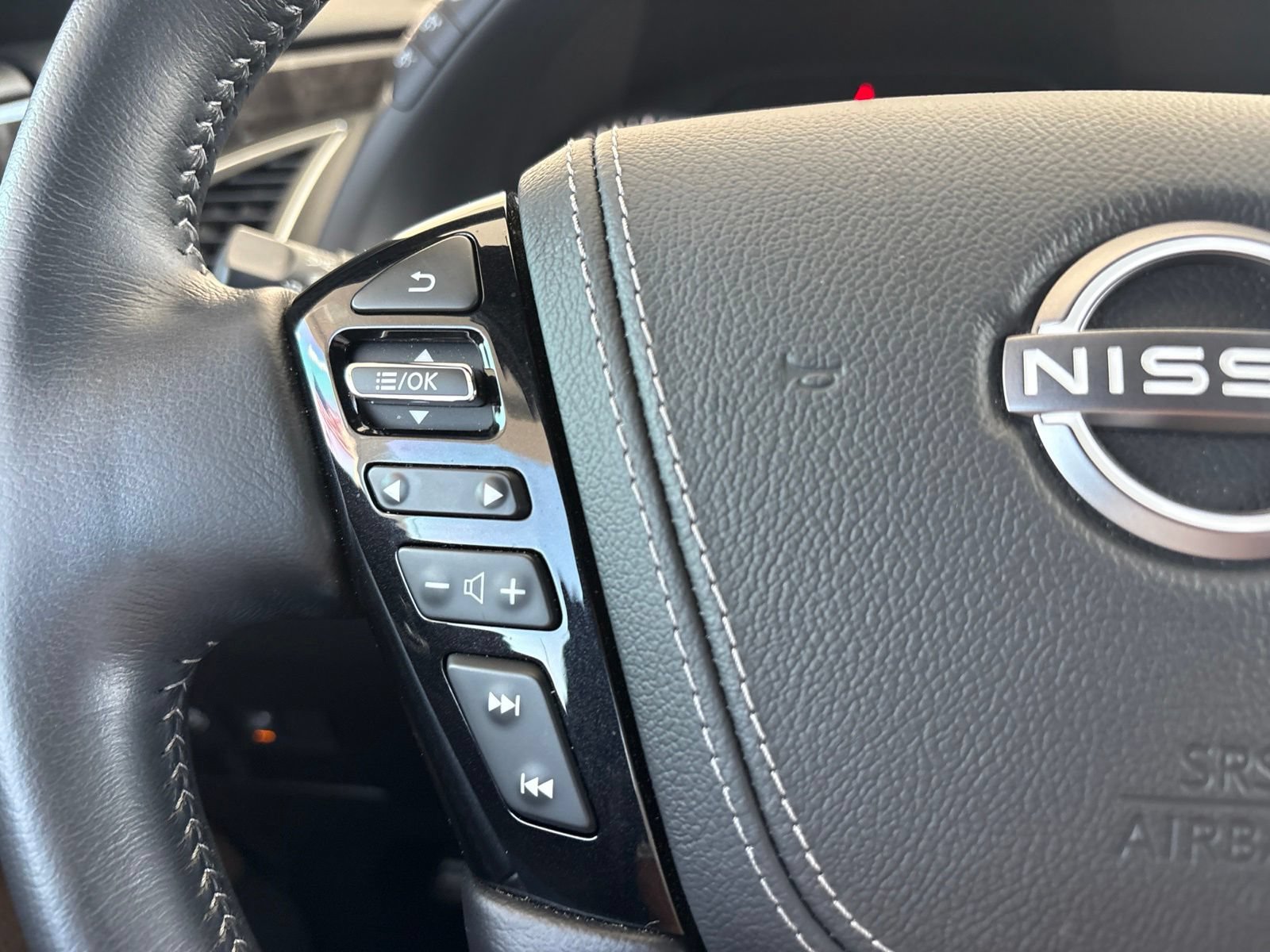 Used 2024 Nissan Armada Platinum w/ Cargo Package RWD image 37