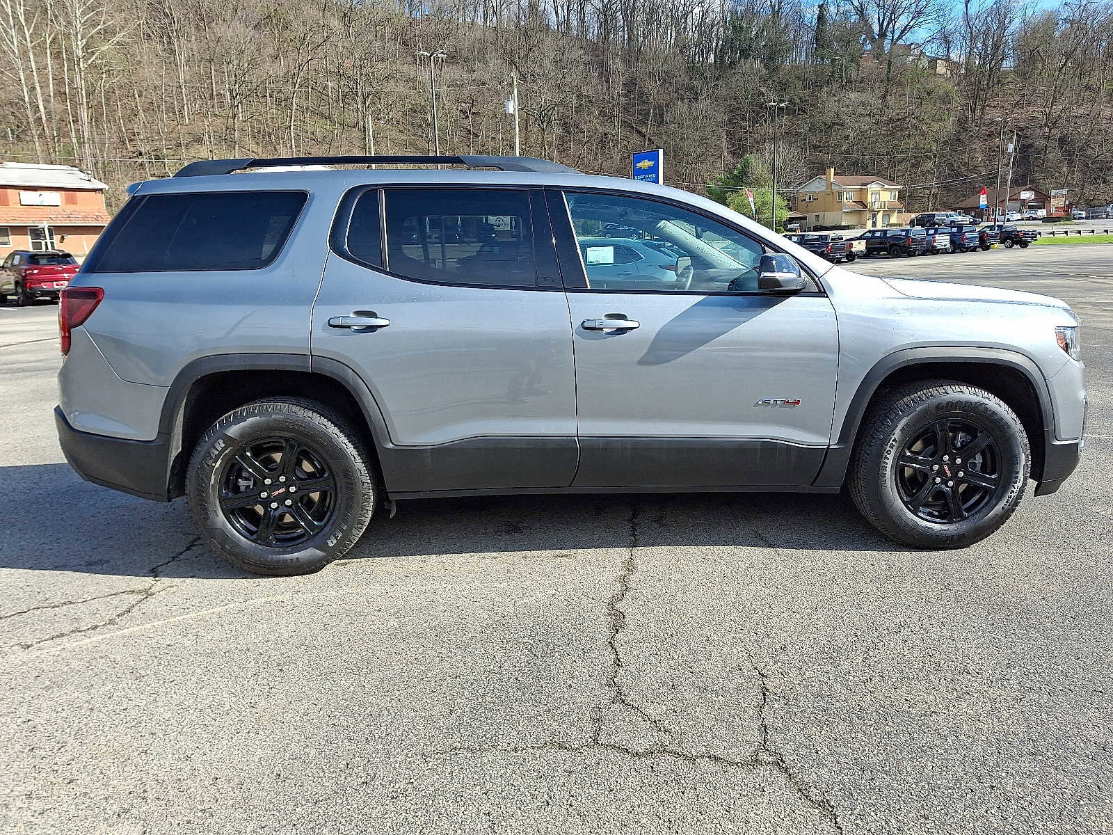 Used 2023 GMC Acadia AT4 w/ Technology Package image 7