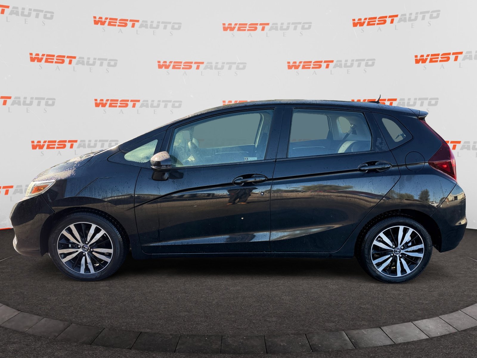 Used 2019 Honda Fit EX image 2