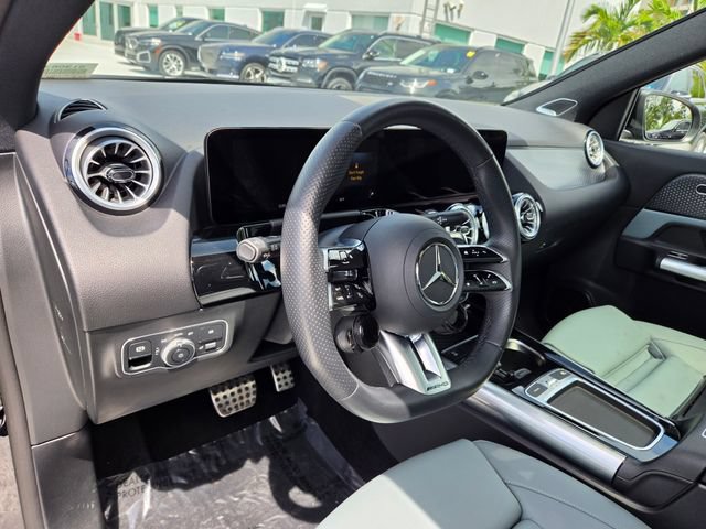 Used 2024 Mercedes-Benz GLA 35 AMG 4MATIC image 30