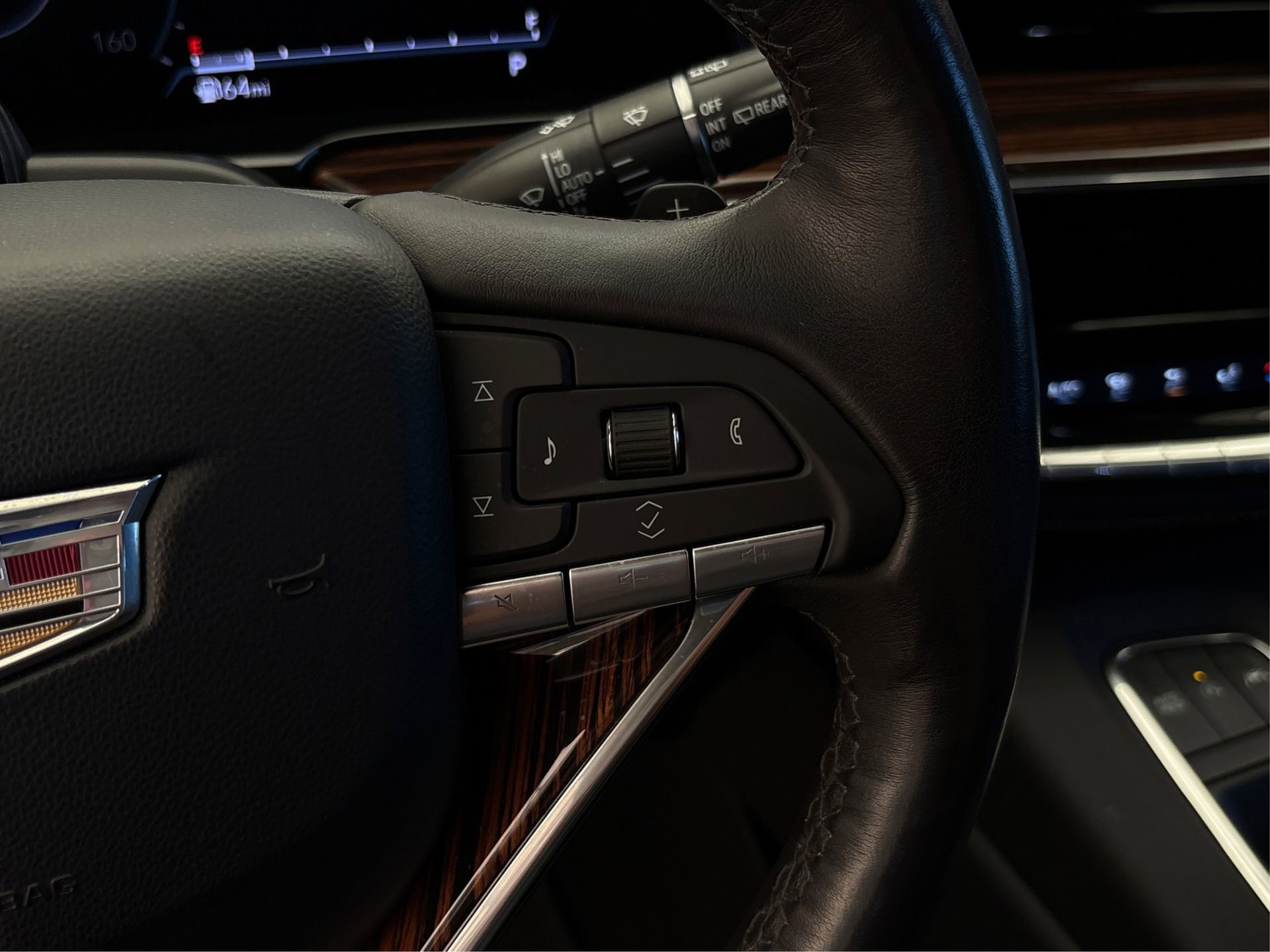 Used 2023 Cadillac Escalade Premium Luxury w/ LPO, Radiant Package RWD image 30