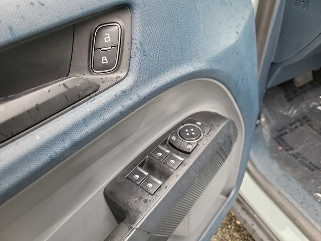 Used 2022 Ford Maverick XL image 18