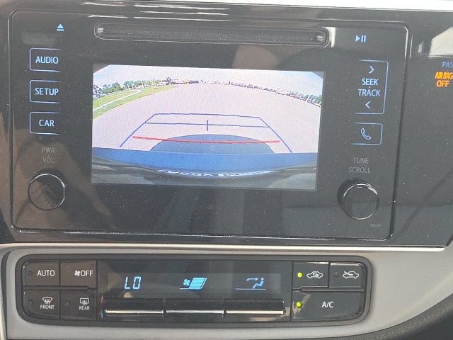 Used 2018 Toyota Corolla LE w/ Carpet Mat Package (TMS) FWD image 24