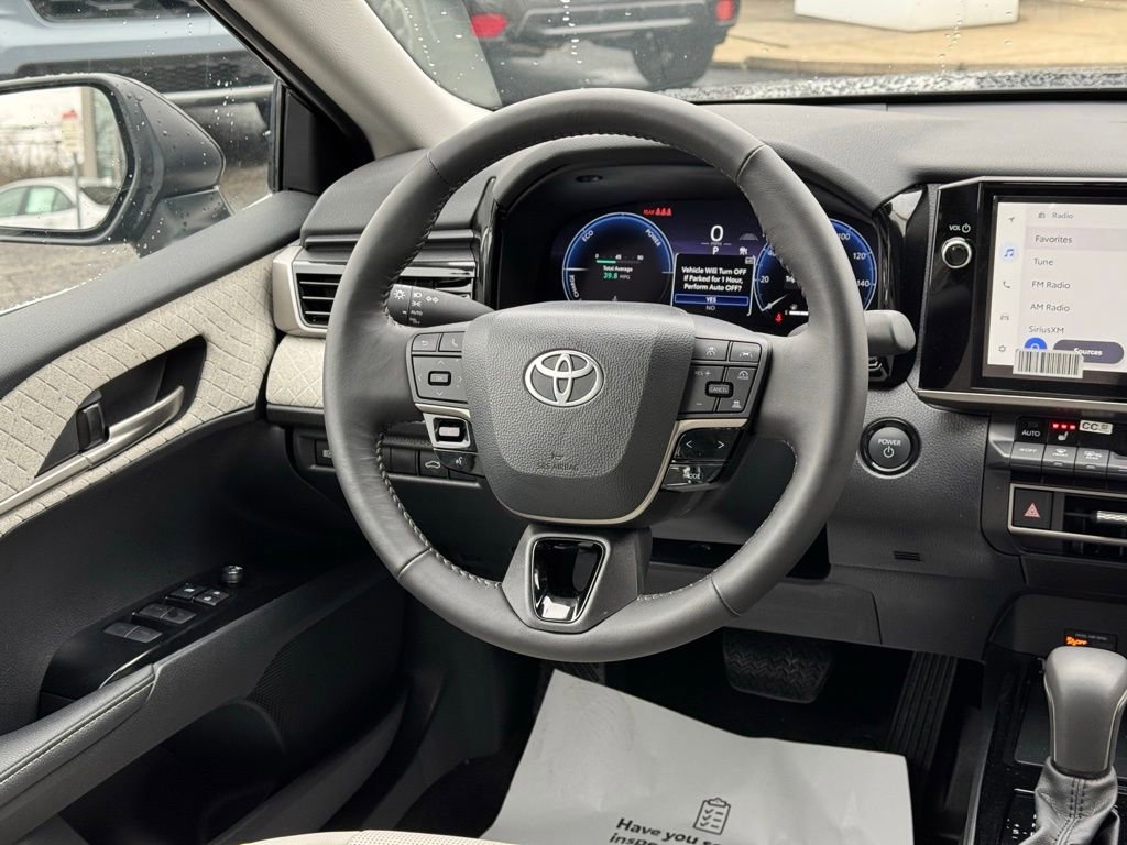 Used 2026 Toyota Camry XLE image 41