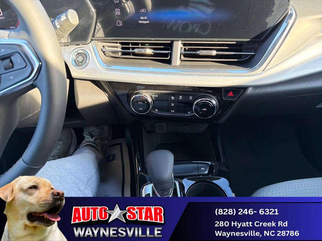 New 2025 Chevrolet Trax LT w/ LT Convenience Package image 19