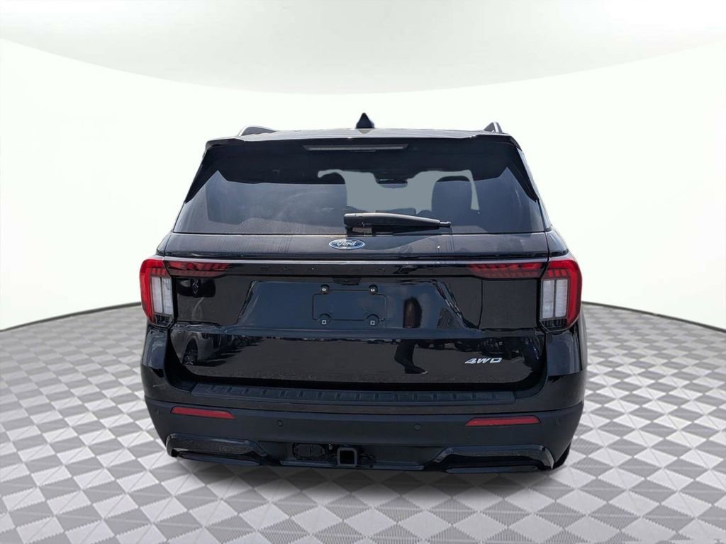 Used 2025 Ford Explorer ST-Line AWD/4WD image 4