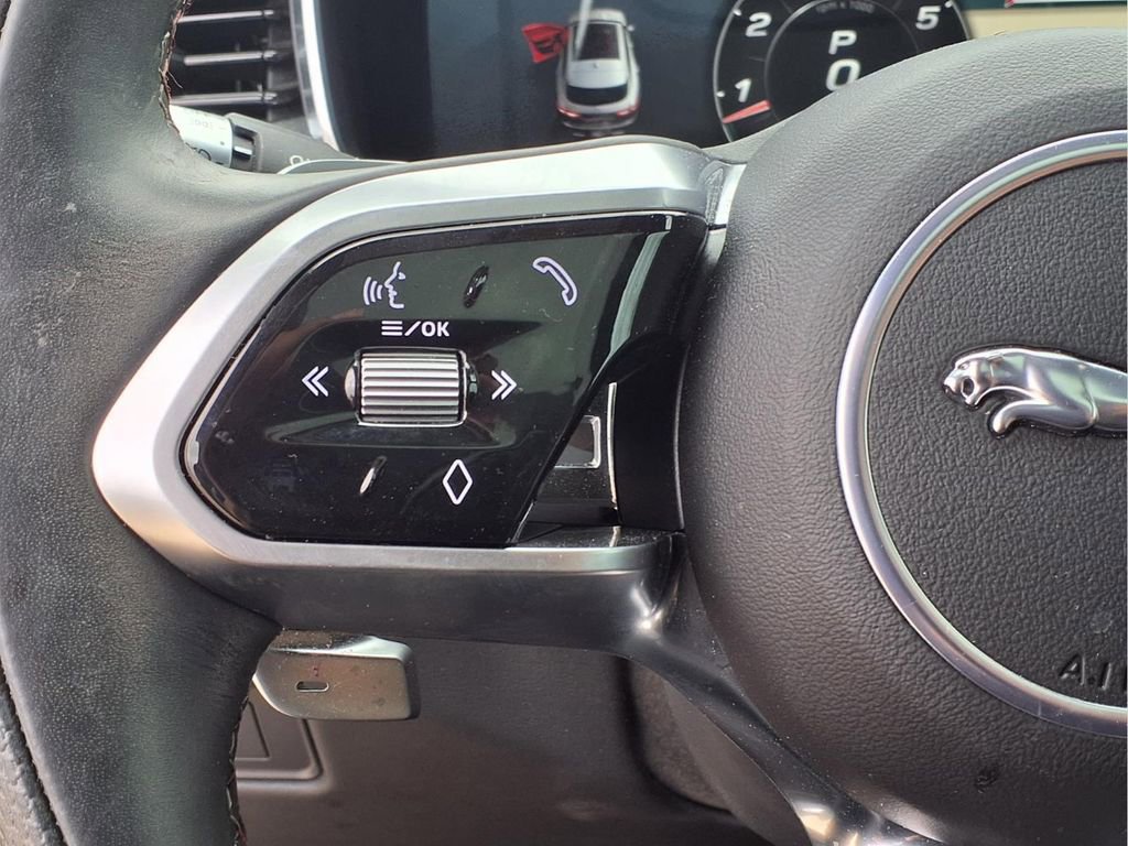 Used 2021 Jaguar F-PACE SVR image 5