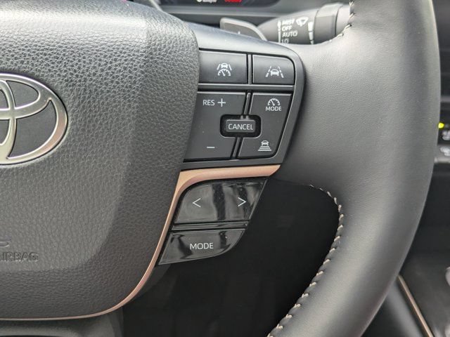 Used 2026 Toyota Crown Platinum AWD/4WD image 22