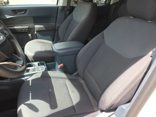 Used 2023 Ford Maverick XL FWD image 7