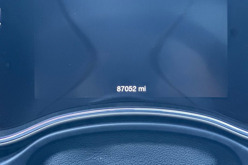 Used 2017 Jeep Grand Cherokee Overland w/ Jeep Active Safety Group image 29