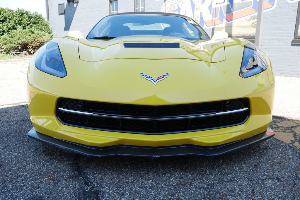 Used 2016 Chevrolet Corvette Stingray Convertible w/ 3LT Preferred Equipment Group RWD image 2