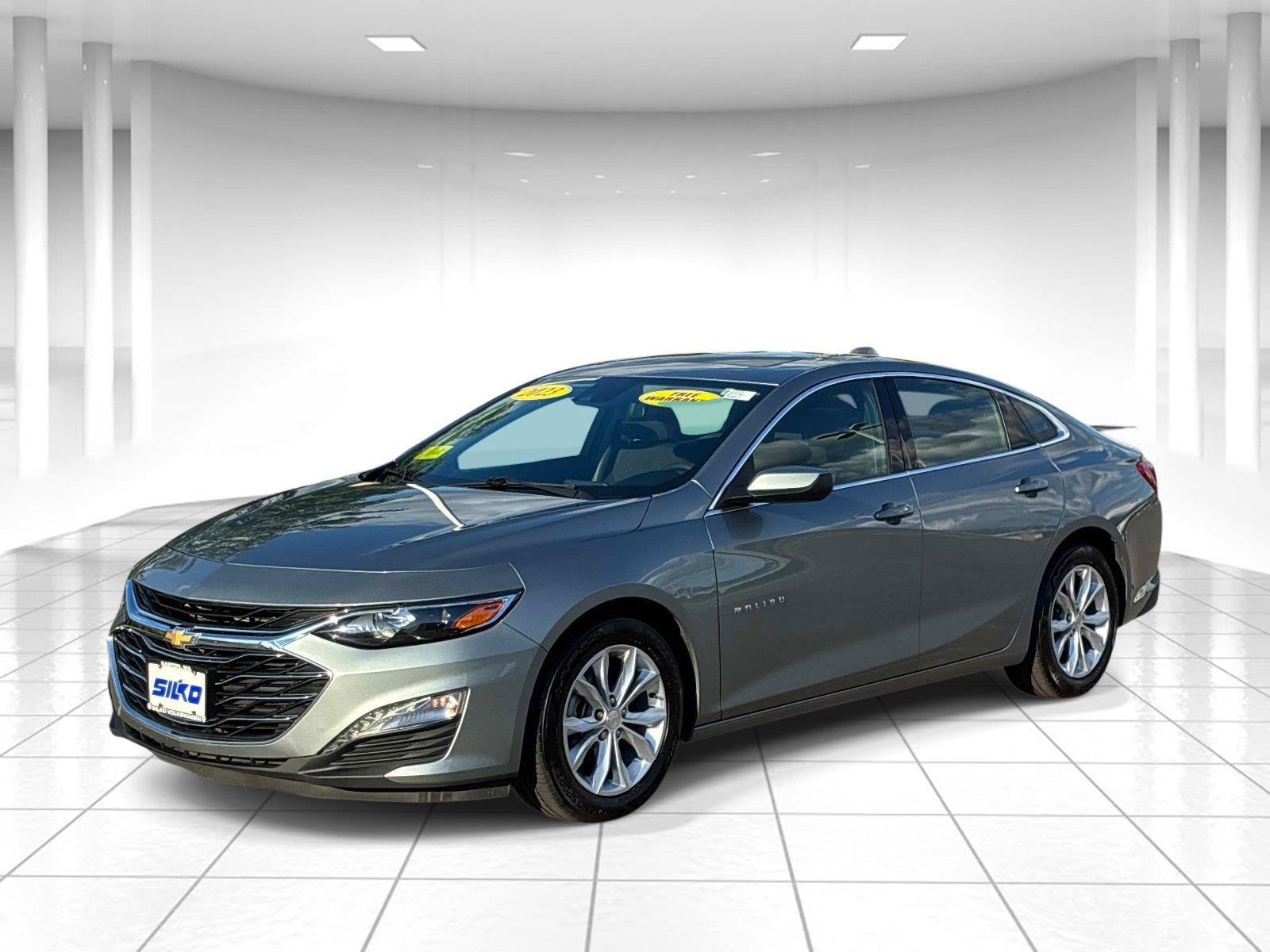 Used 2023 Chevrolet Malibu LT FWD image 3