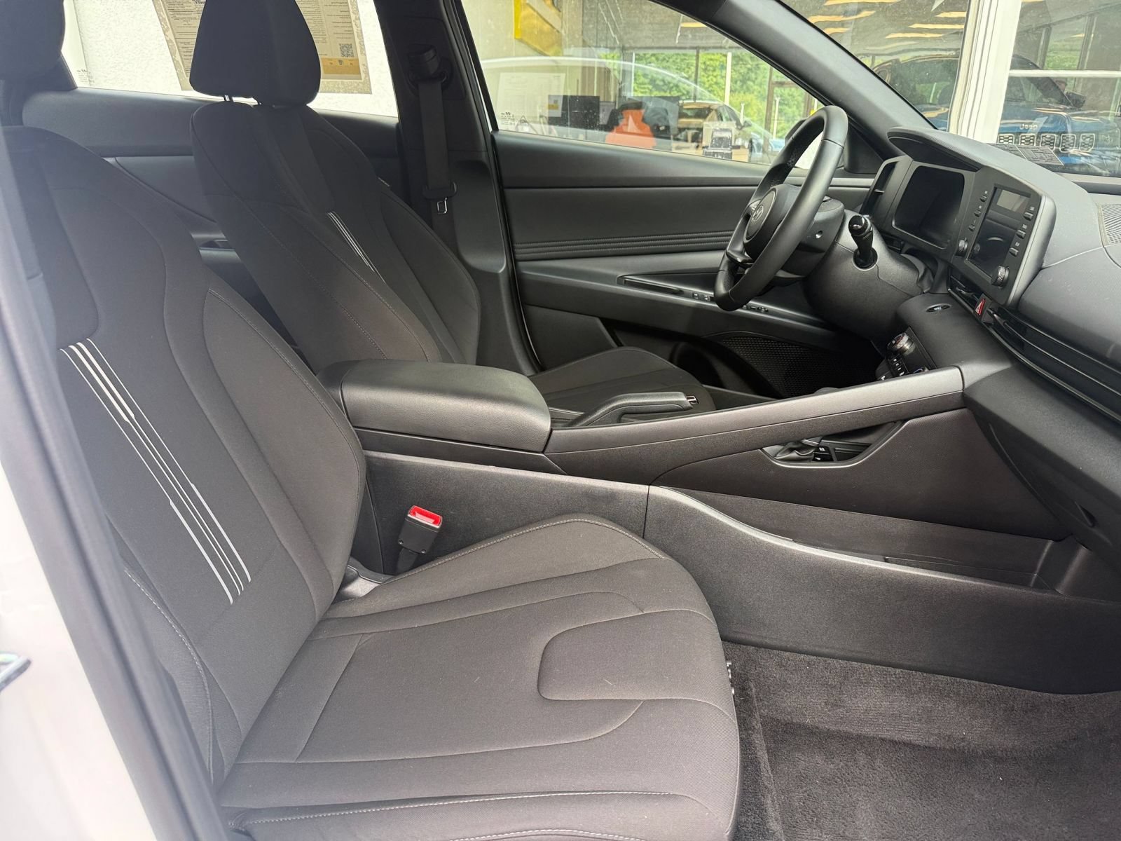 Used 2026 Hyundai Elantra Sport FWD image 26