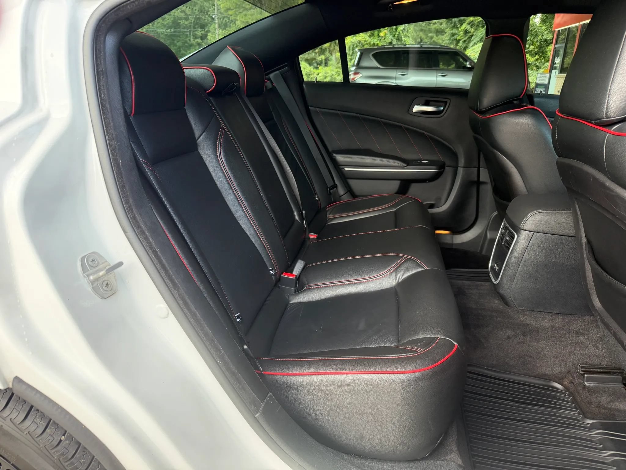 Used 2018 Dodge Charger SXT Plus RWD image 11
