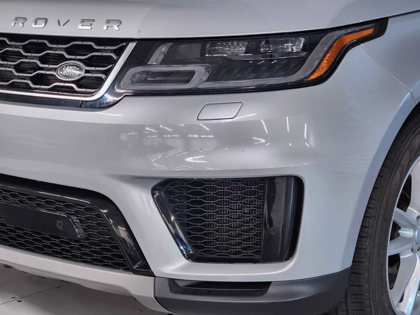 Used 2022 Land Rover Range Rover Sport SE AWD/4WD image 9