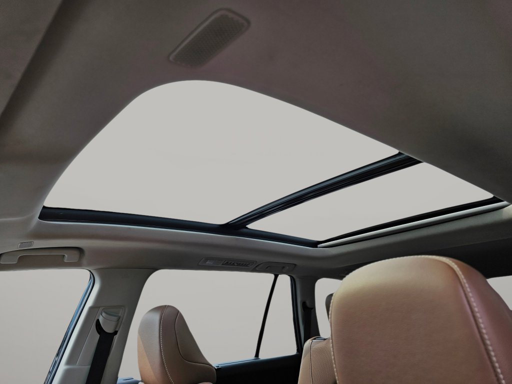 Used 2024 Toyota Grand Highlander Platinum image 5