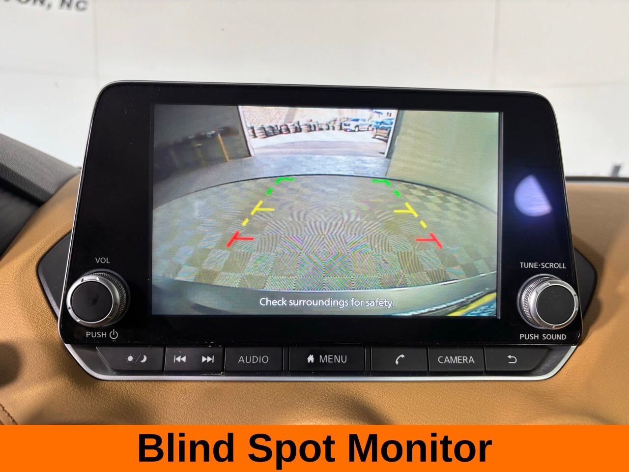 Used 2023 Nissan Sentra SV w/ SV Premium Package image 16