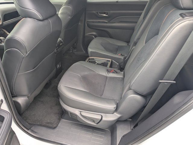 Used 2025 Toyota Grand Highlander AWD Hybrid image 18