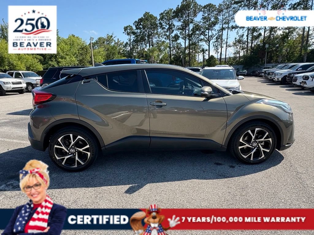 Used 2021 Toyota C-HR XLE FWD image 8