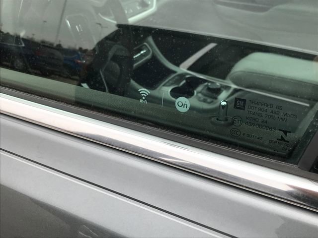 Certified 2023 GMC Acadia SLT w/ Preferred Package image 6