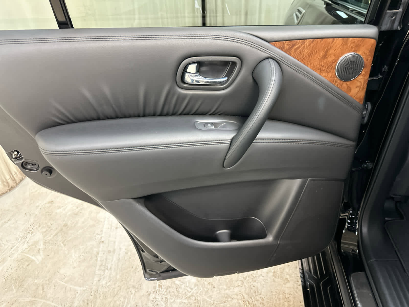 Certified 2024 Nissan Armada SL w/ Captain's Chairs Package image 29