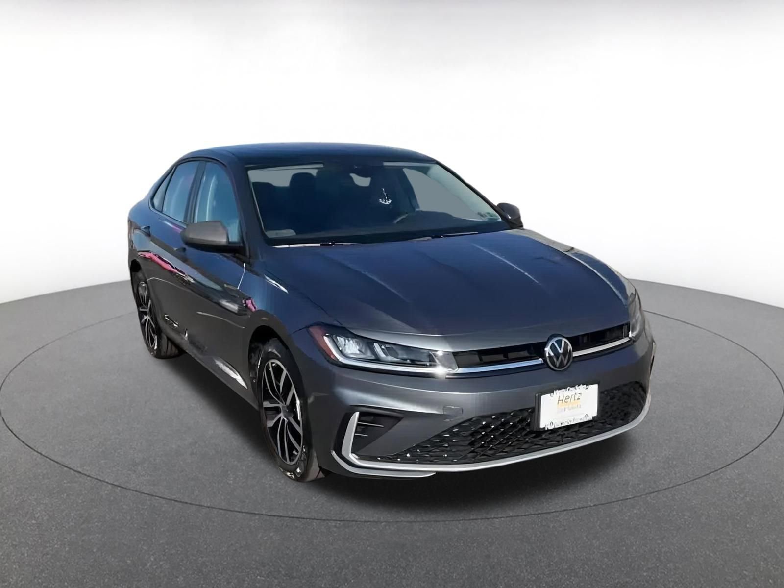 Used 2025 Volkswagen Jetta SE image 3