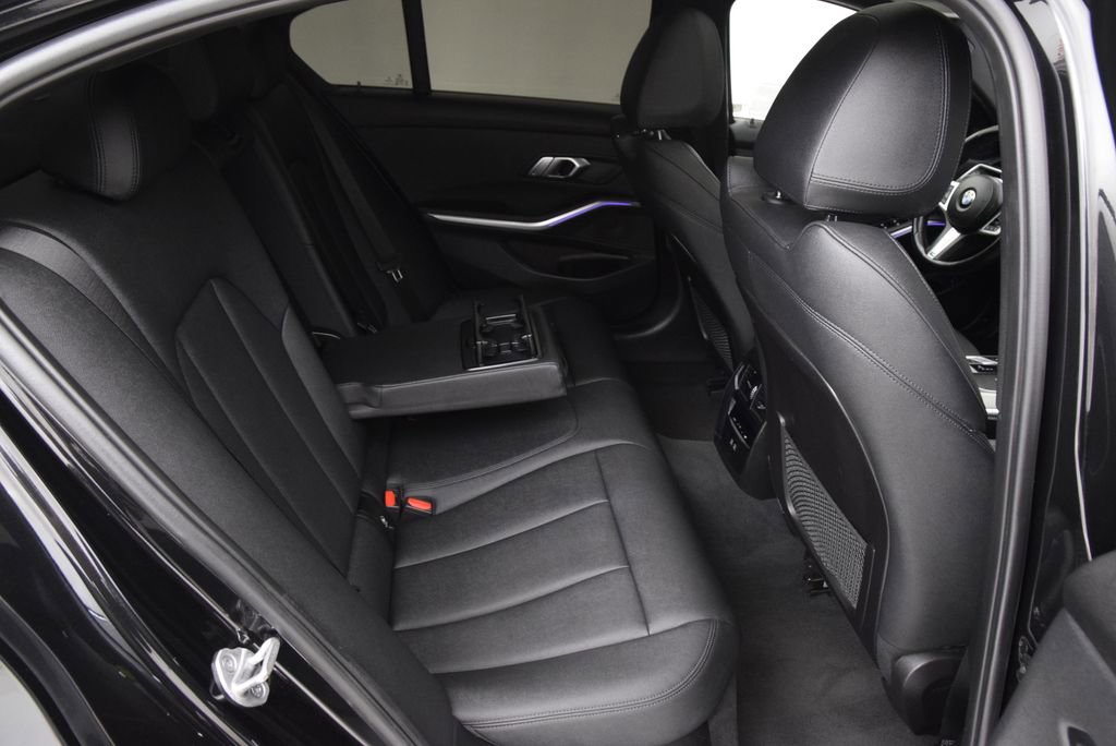 Used 2021 BMW M340i w/ Shadowloine Package RWD image 19