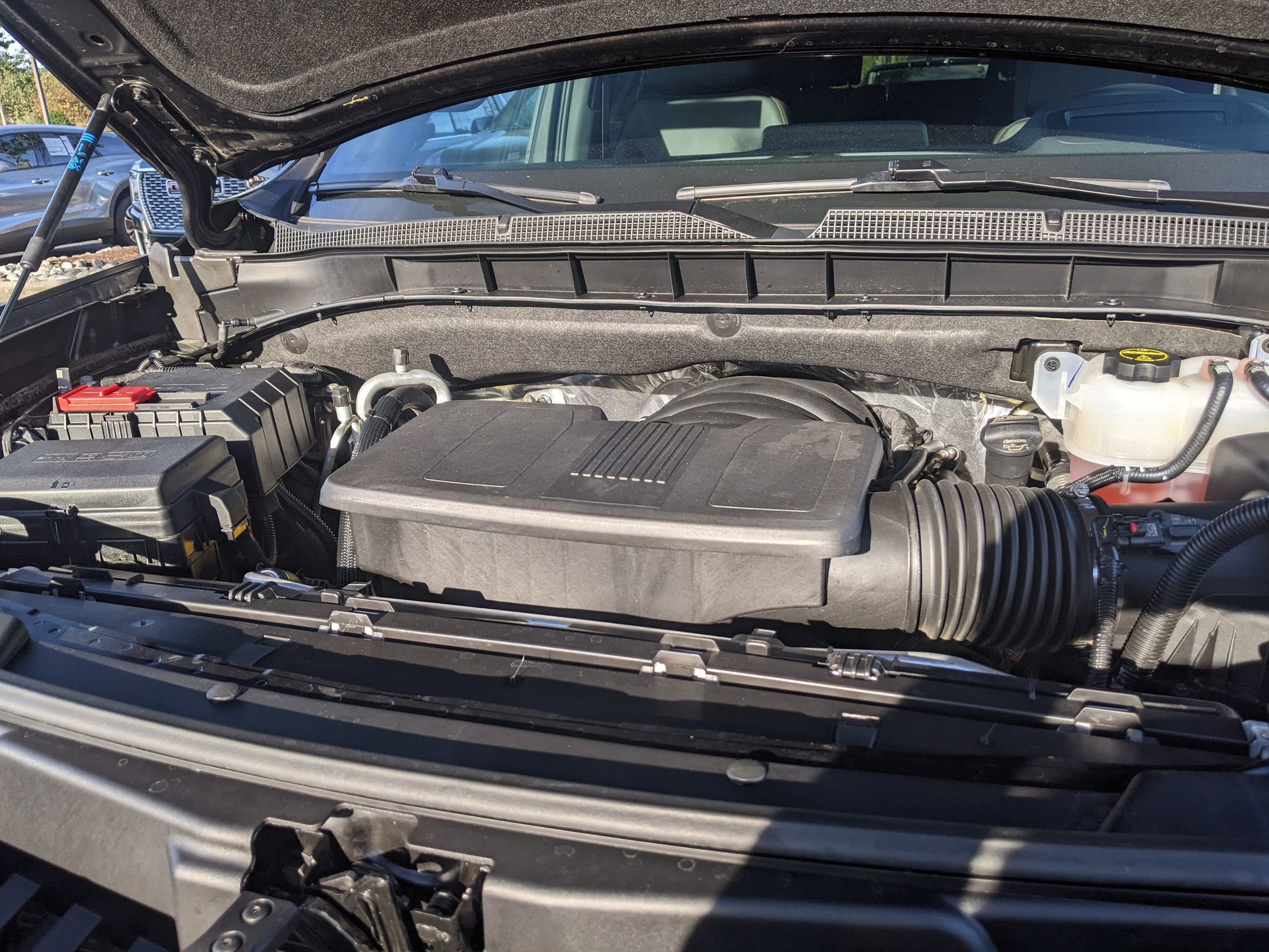 Certified 2024 Chevrolet Tahoe High Country w/ Advanced Technology Package image 38