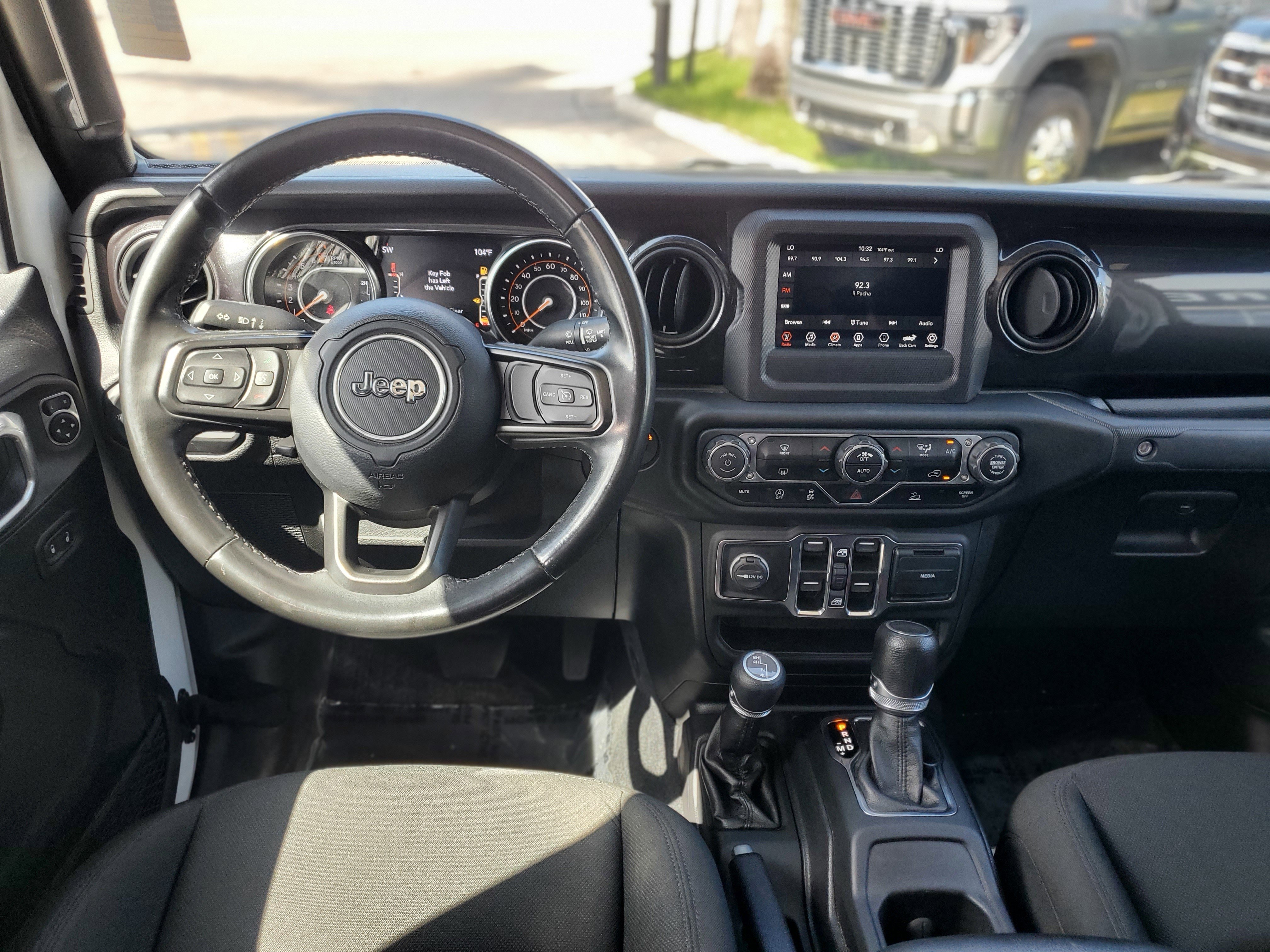 Used 2020 Jeep Gladiator Sport image 18
