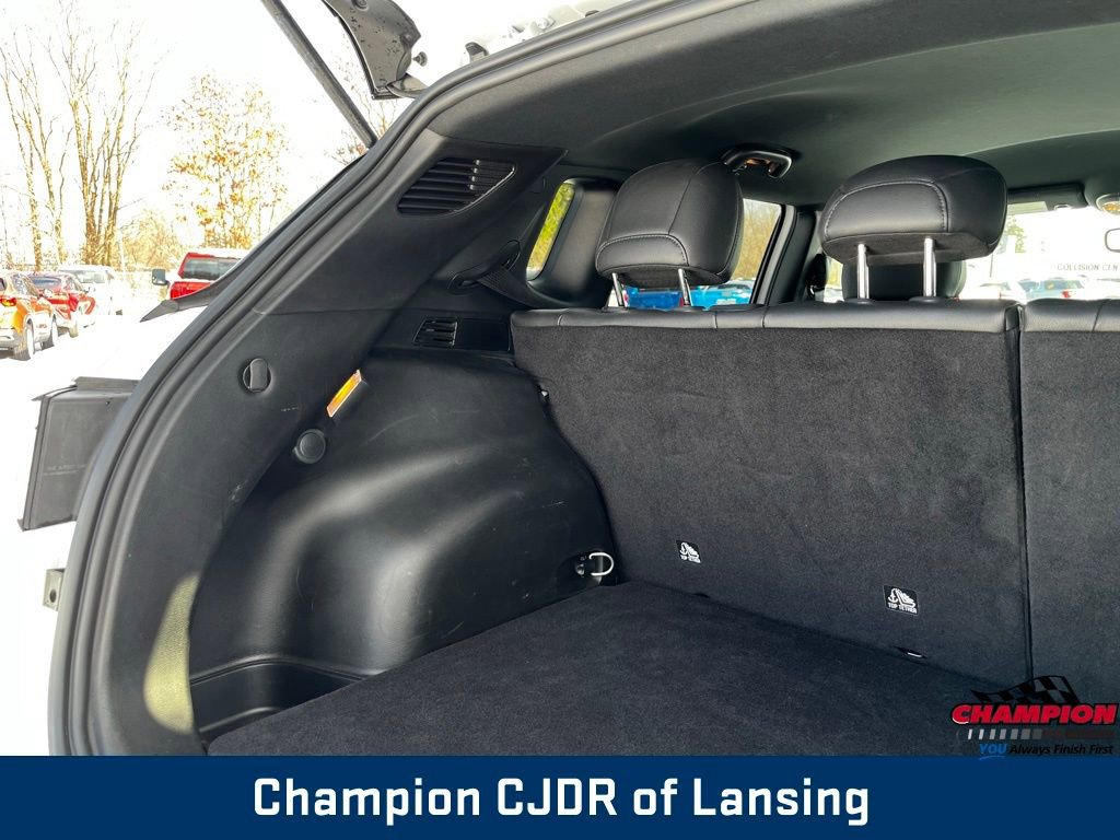 Used 2025 Jeep Compass Limited image 14