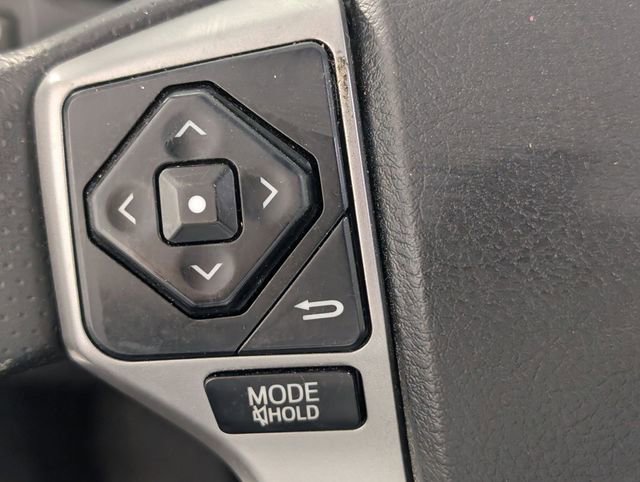 Used 2017 Toyota 4Runner SR5 Premium image 15