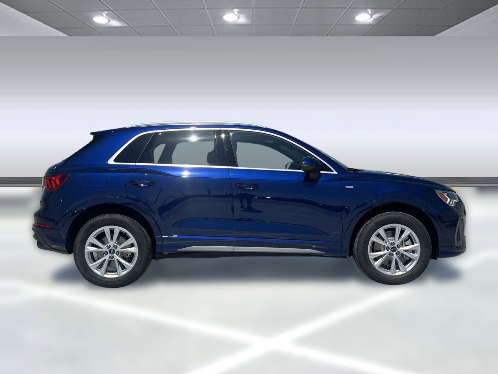 New 2025 Audi Q3 2.0T Premium image 8