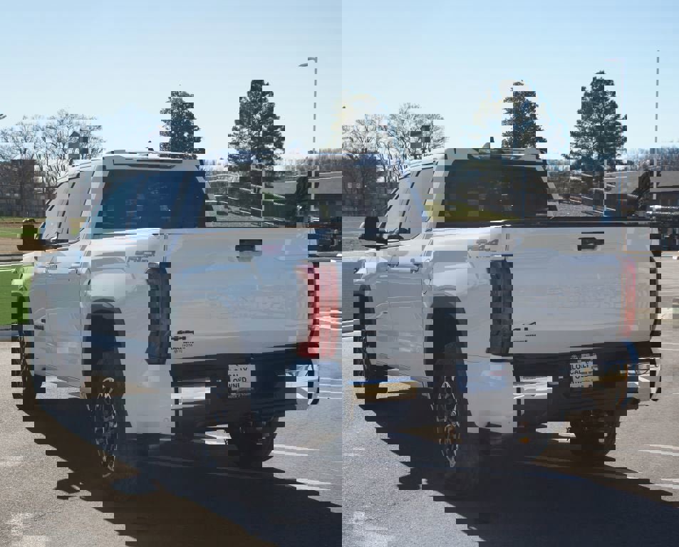 Used 2022 Toyota Tundra SR5 w/ TRD Off-Road Package image 14