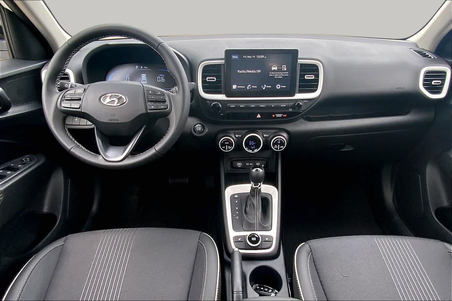 New 2026 Hyundai Venue SEL FWD image 5