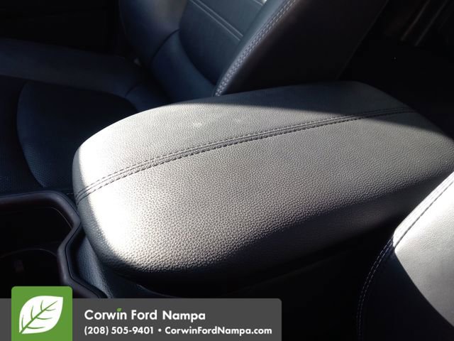 Used 2022 Toyota RAV4 Limited image 19