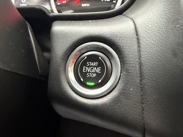 Used 2021 Chevrolet Tahoe Premier w/ Premium Package image 19