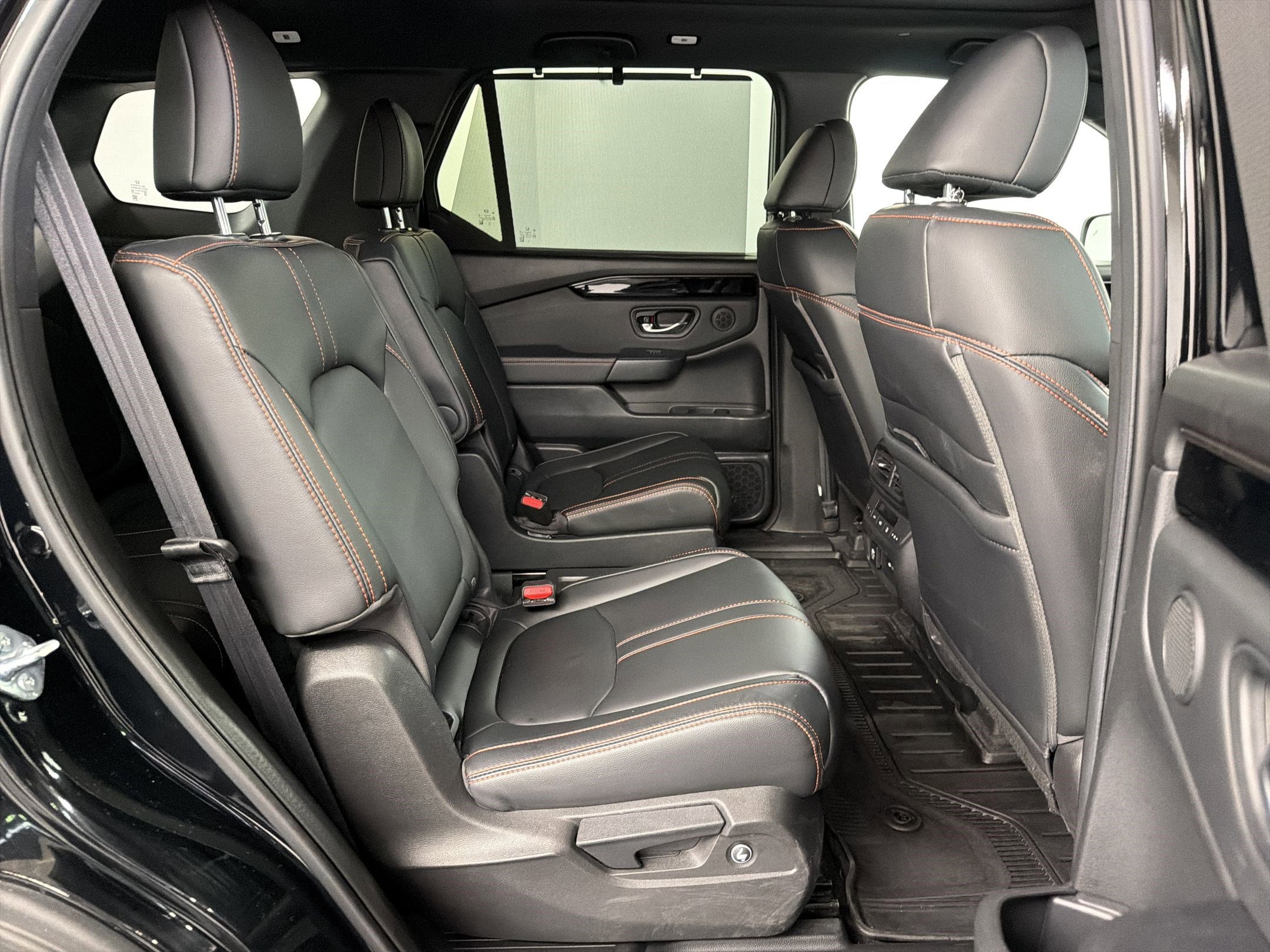 Certified 2025 Honda Pilot TrailSport image 28