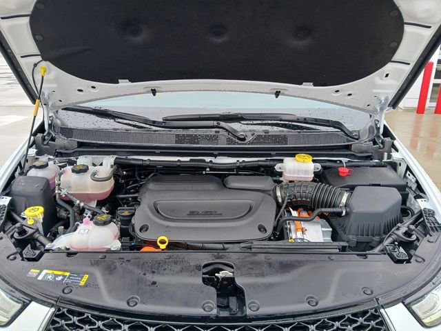 Used 2025 Chrysler Pacifica Pinnacle image 35