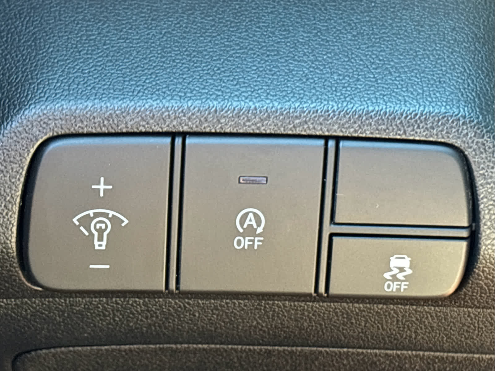 Used 2025 Hyundai Elantra SE FWD image 19