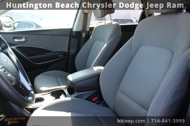 Used 2018 Hyundai Santa Fe SE image 29