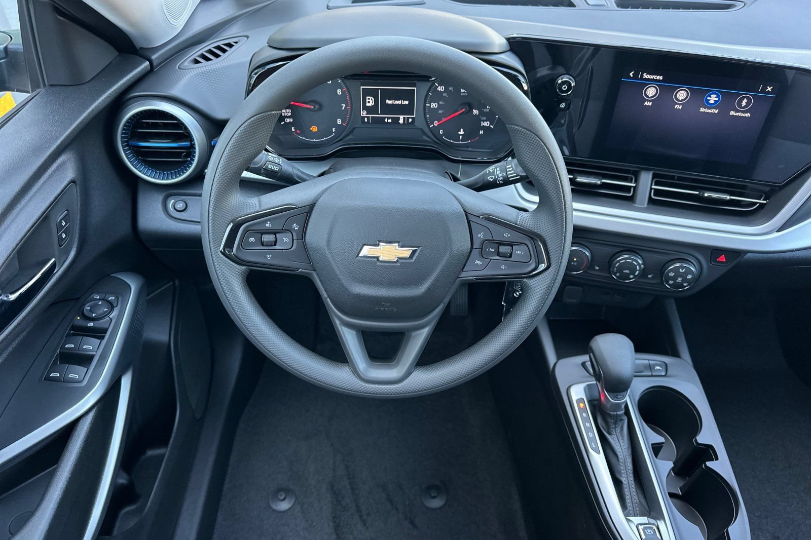 New 2026 Chevrolet Trax LS w/ LS Convenience Package FWD image 14