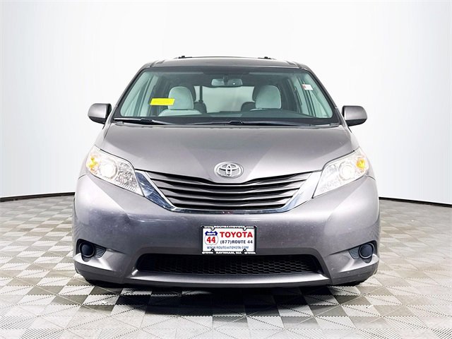 Used 2016 Toyota Sienna LE image 11