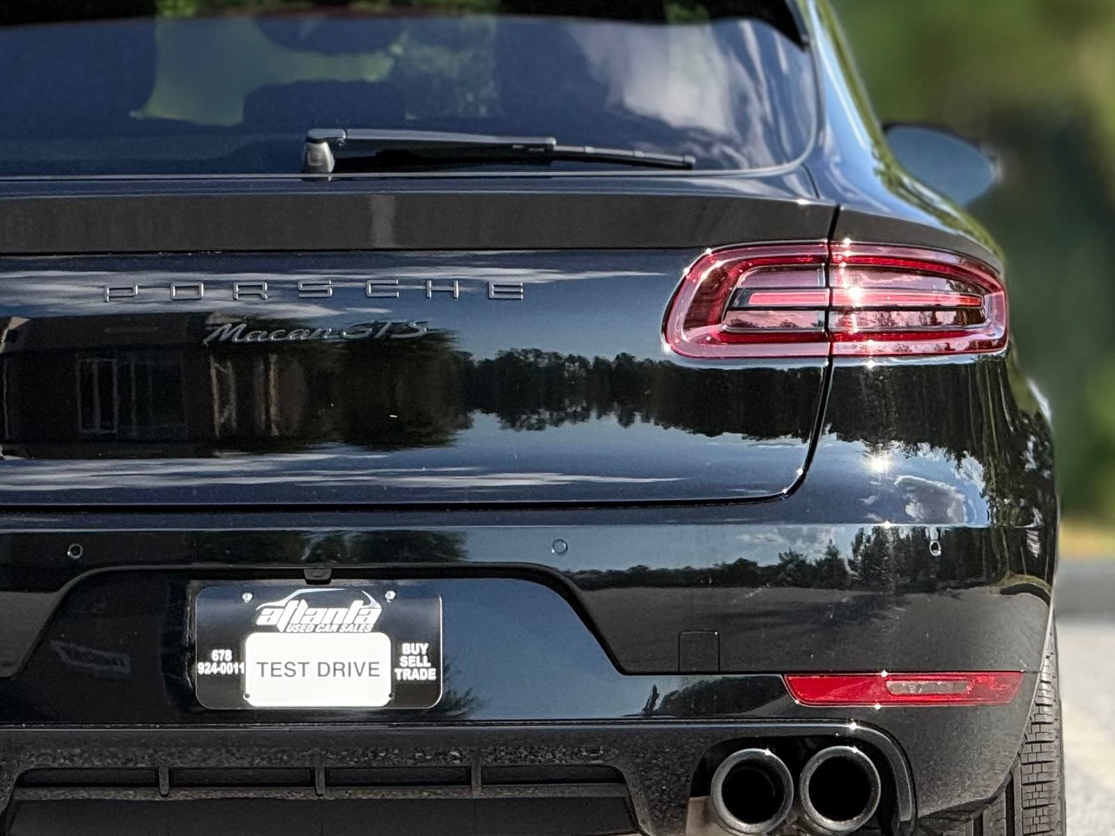 Used 2017 Porsche Macan GTS w/ Sport Chrono Package AWD/4WD image 17