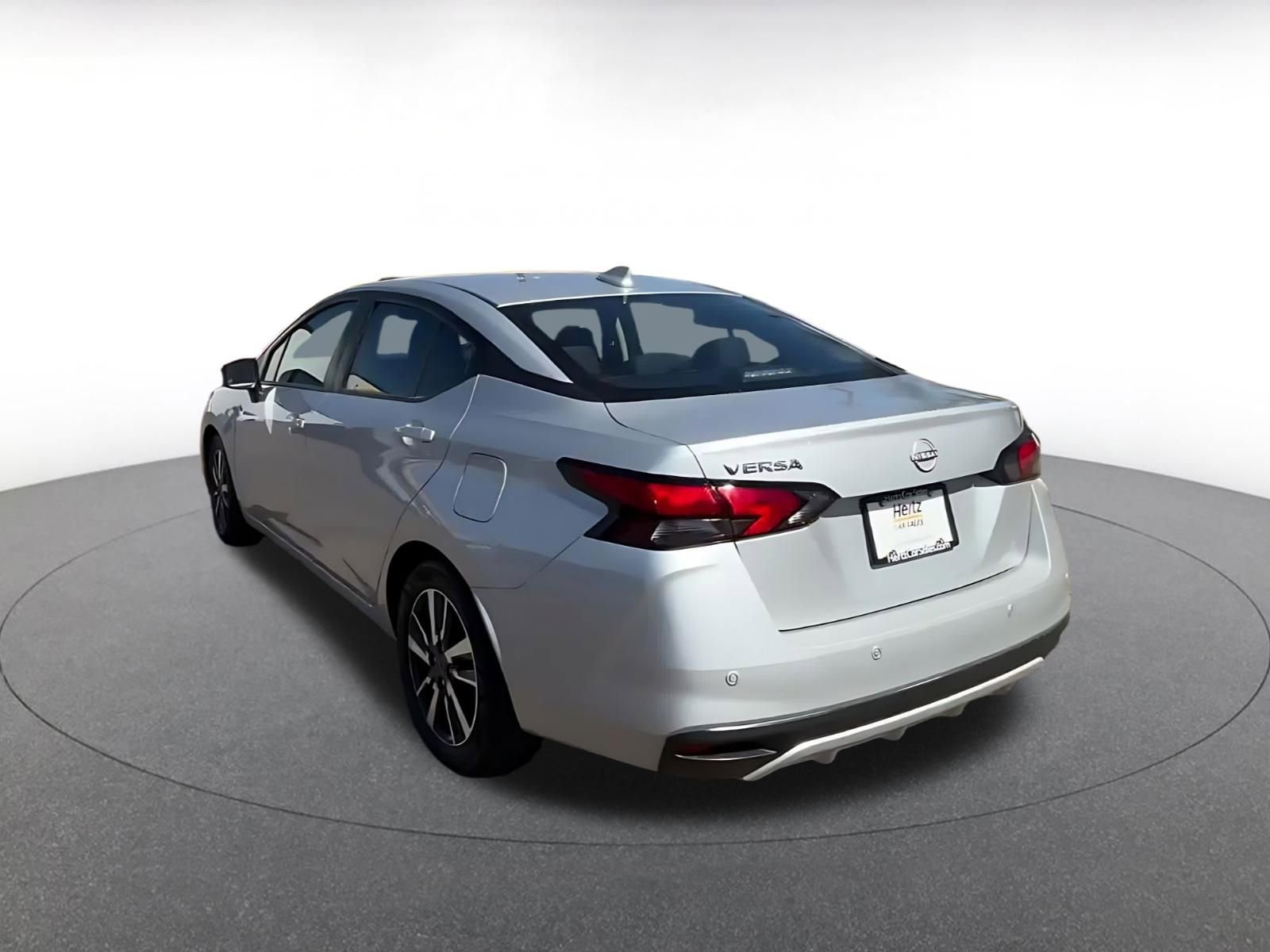 Used 2025 Nissan Versa SV image 11