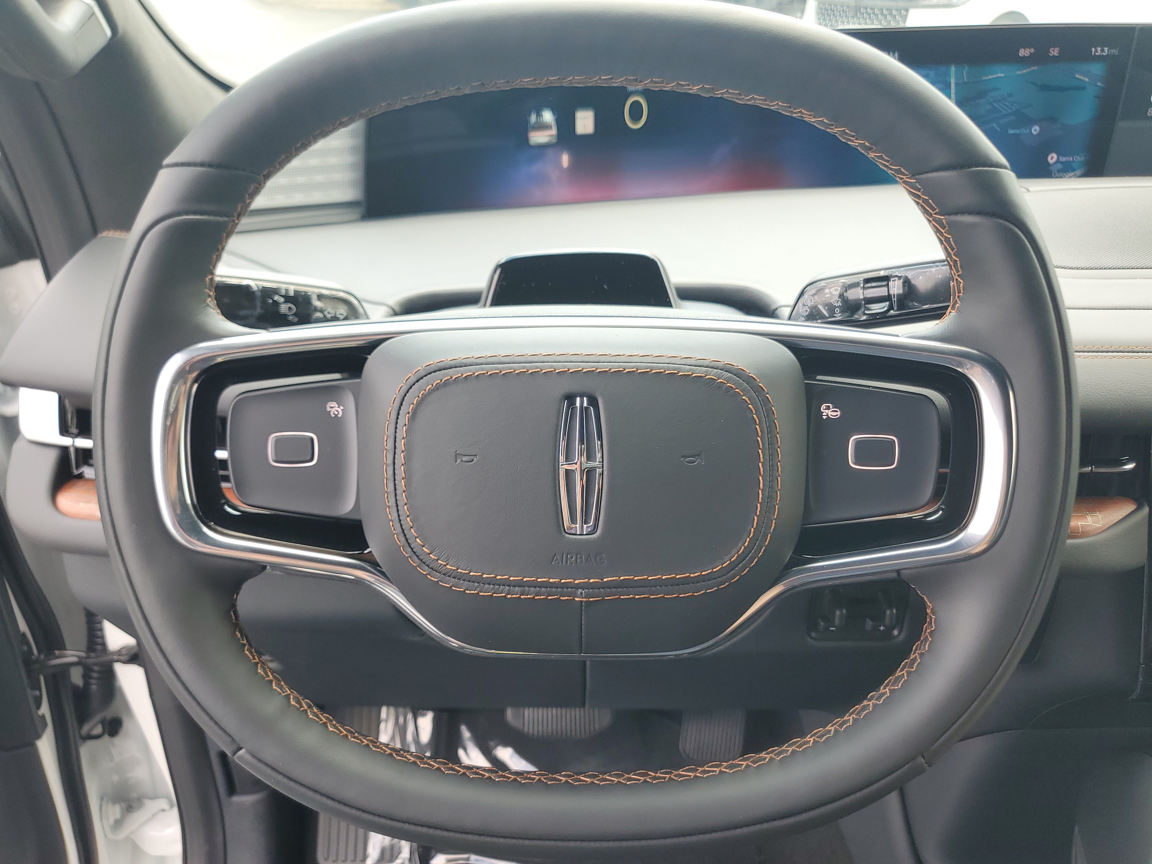 New 2026 Lincoln Navigator Black Label AWD/4WD image 16