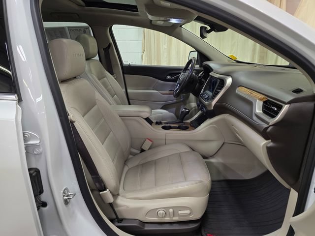 Used 2019 GMC Acadia Denali w/ Technology Package AWD/4WD image 37