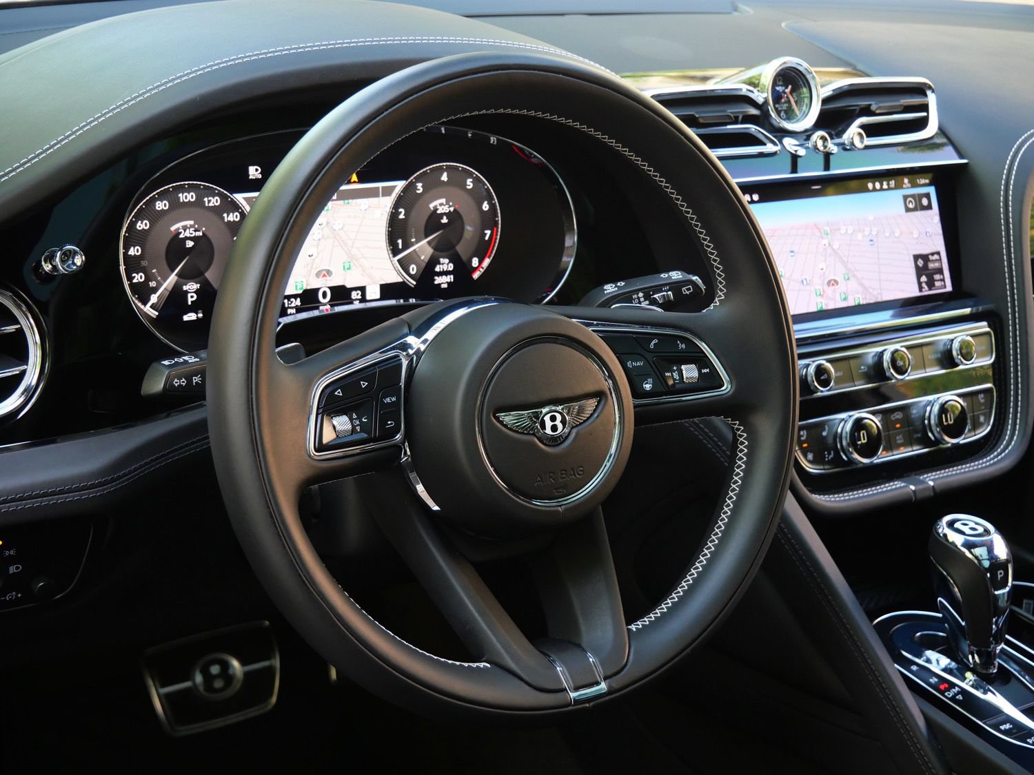 Used 2022 Bentley Bentayga AWD/4WD image 13