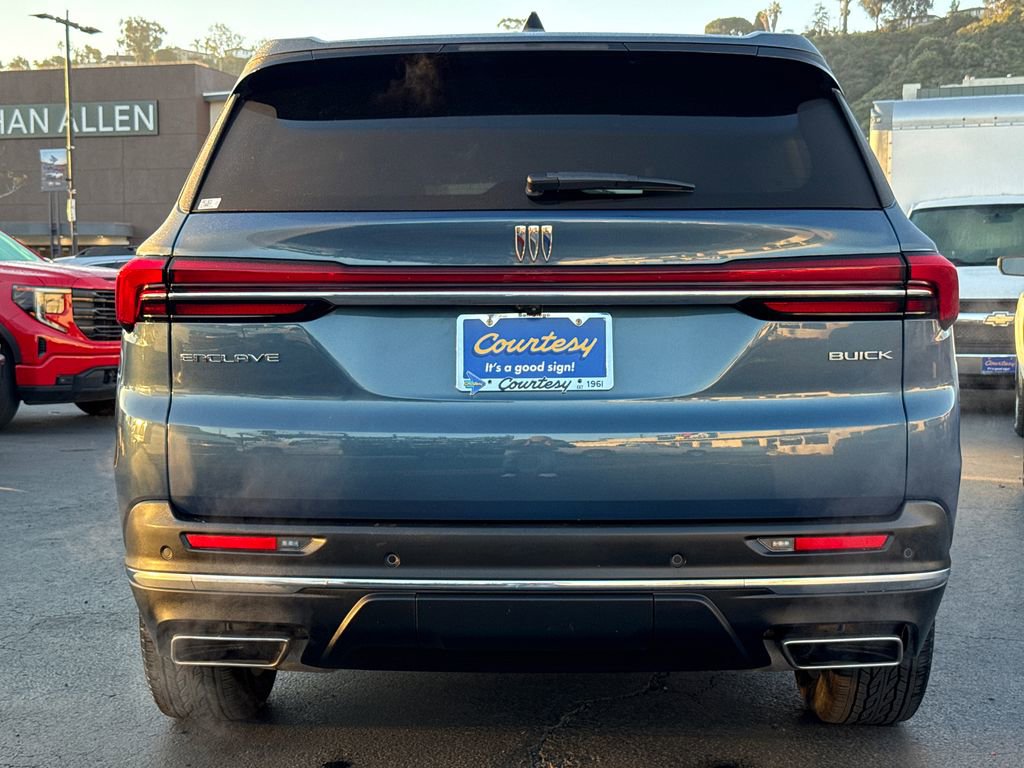 Used 2025 Buick Enclave Preferred image 6