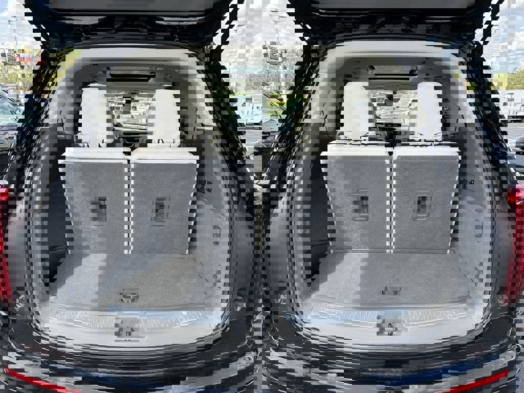 Used 2020 Cadillac XT6 Premium Luxury AWD/4WD image 24