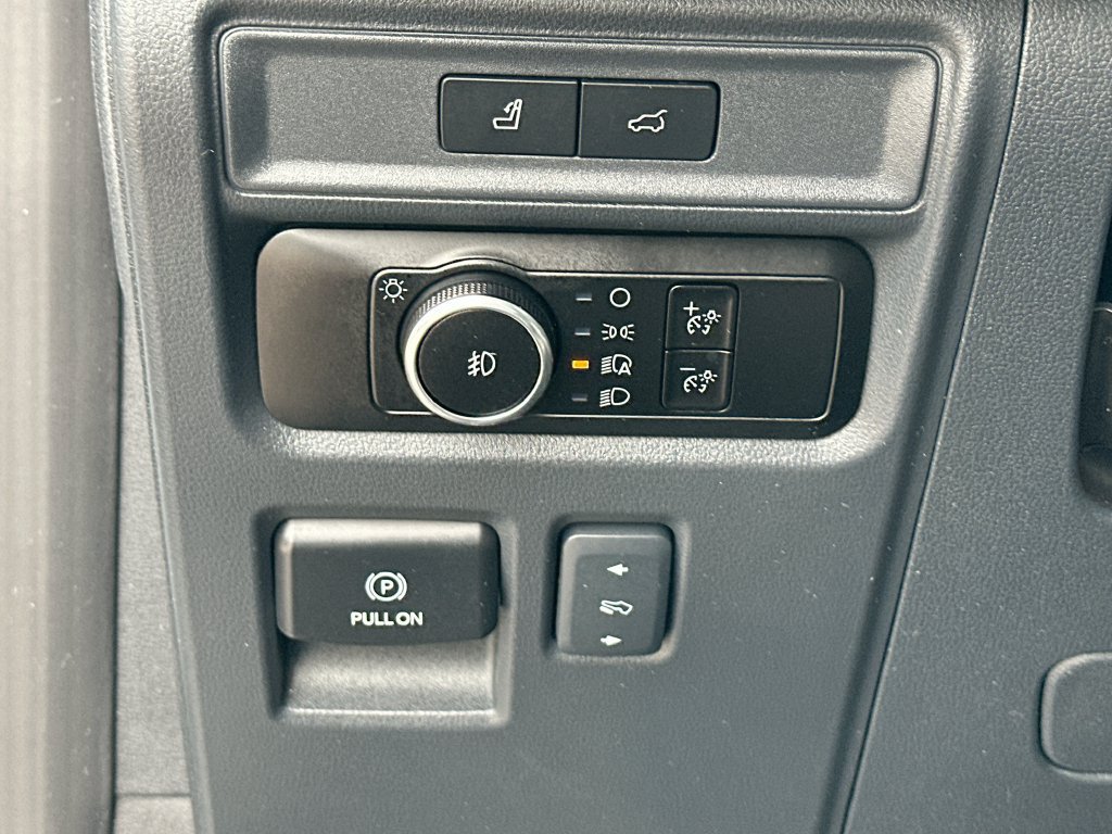 Used 2024 Ford Expedition Limited RWD image 10